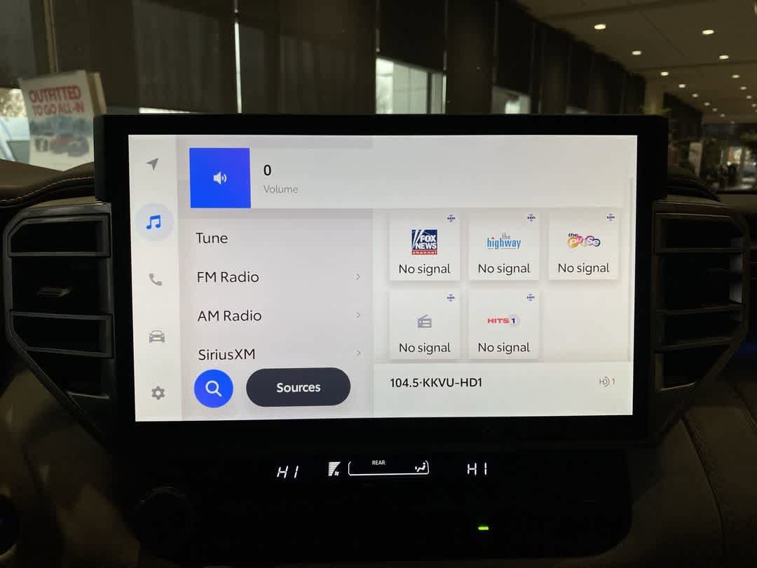 Thumbnail: 2023 Toyota Sequoia - 18
