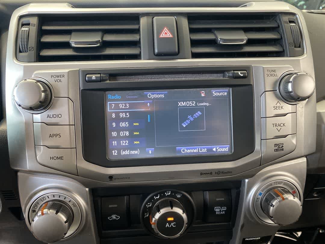 Thumbnail: 2019 Toyota 4Runner - 18