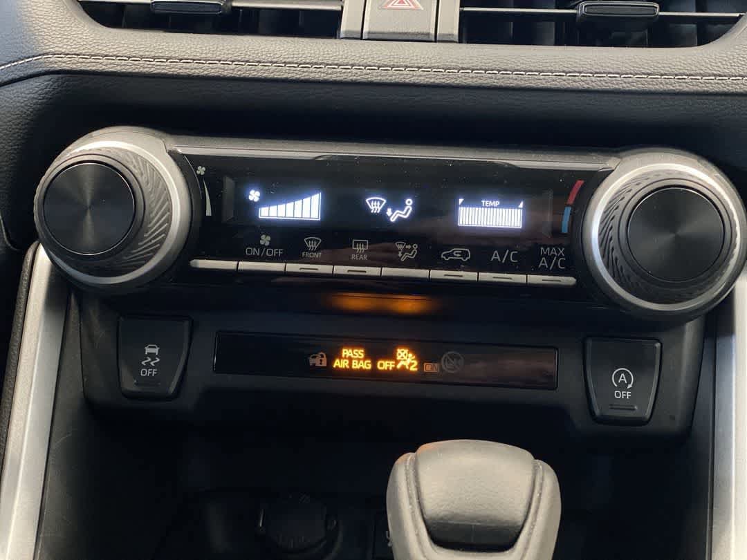 Thumbnail: 2024 Toyota RAV4 - 21