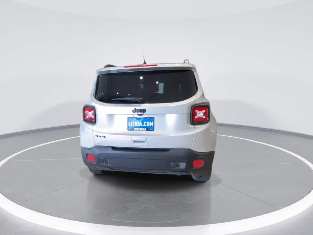 Thumbnail: 2018 Jeep Renegade - 7