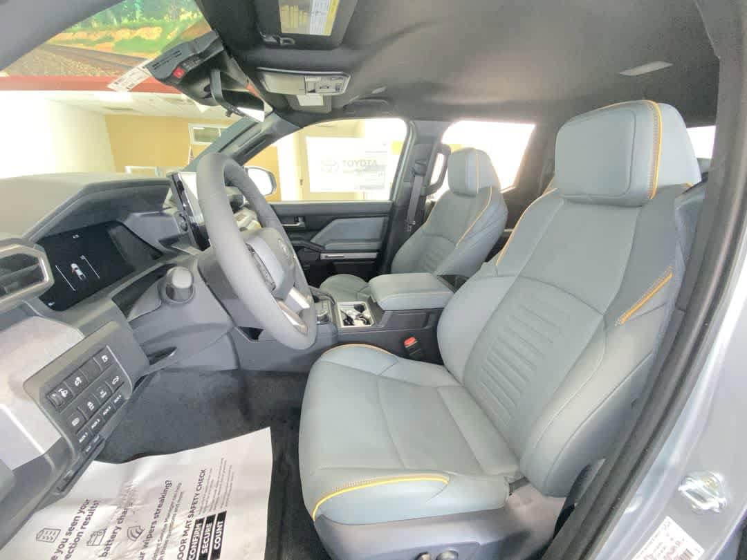 2025 Toyota Tacoma Trailhunter 13