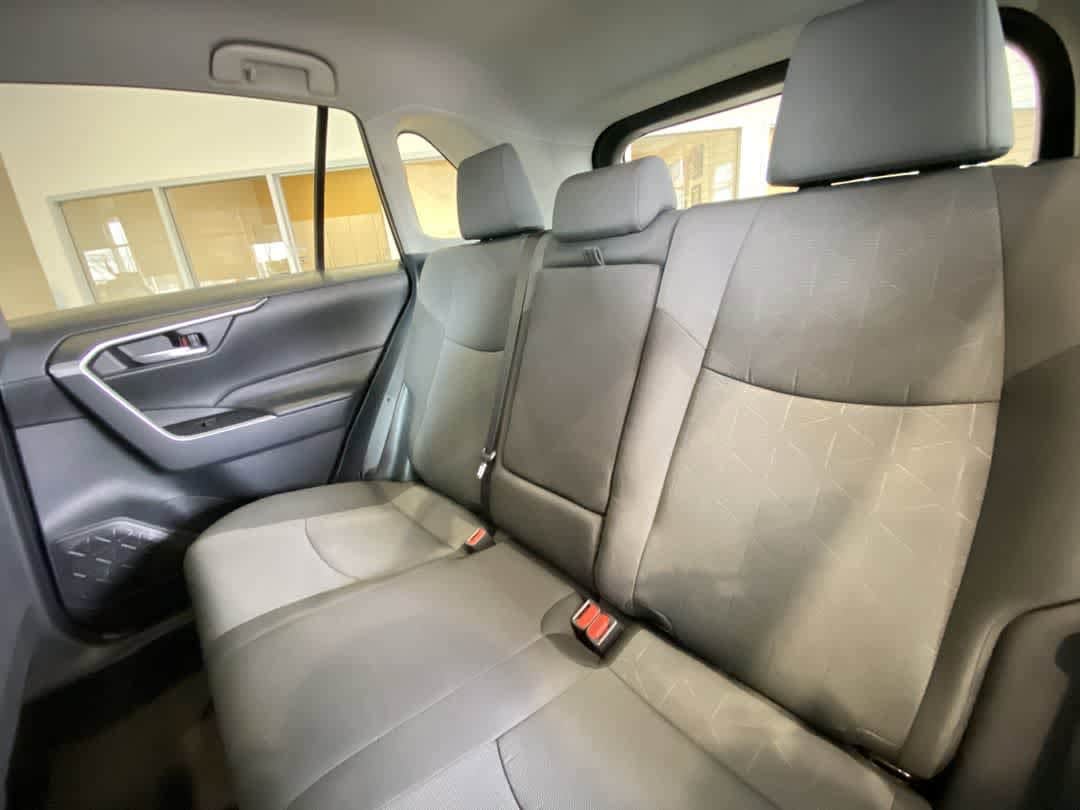 Thumbnail: 2025 Toyota RAV4 - 24