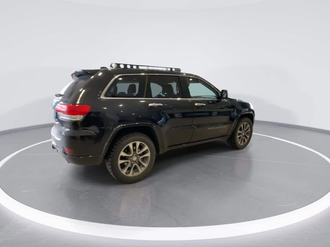 Thumbnail: 2017 Jeep Grand Cherokee - 8