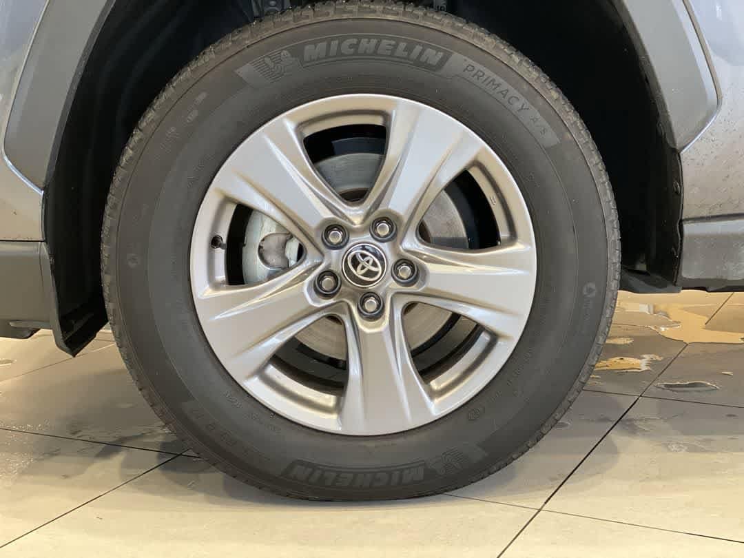 Thumbnail: 2025 Toyota RAV4 - 12