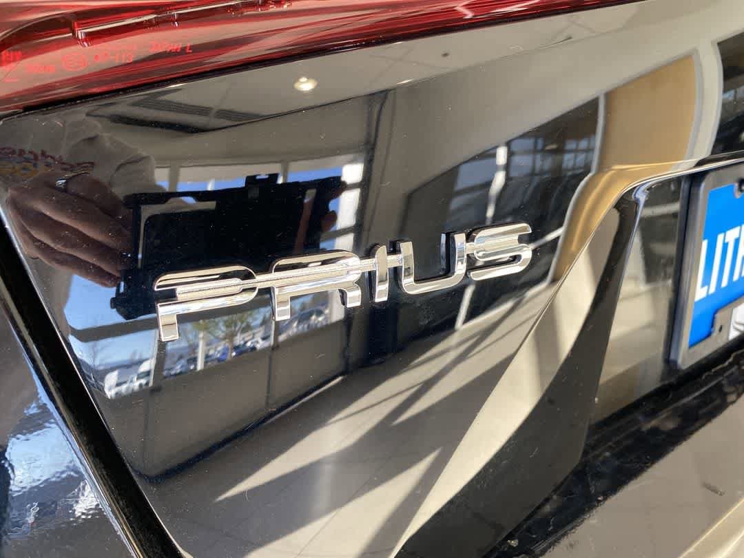 Thumbnail: 2020 Toyota Prius - 11
