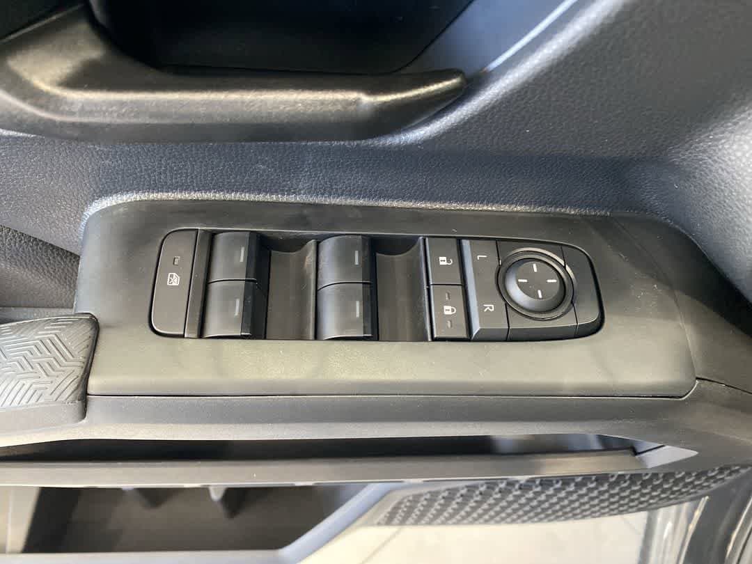 Thumbnail: 2025 Toyota Tacoma - 15