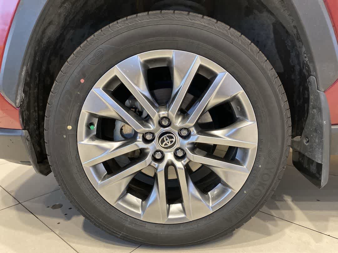 Thumbnail: 2023 Toyota RAV4 - 10