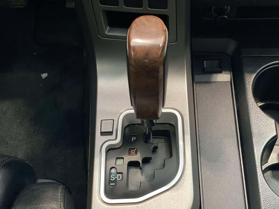 Thumbnail: 2010 Toyota Tundra - 22