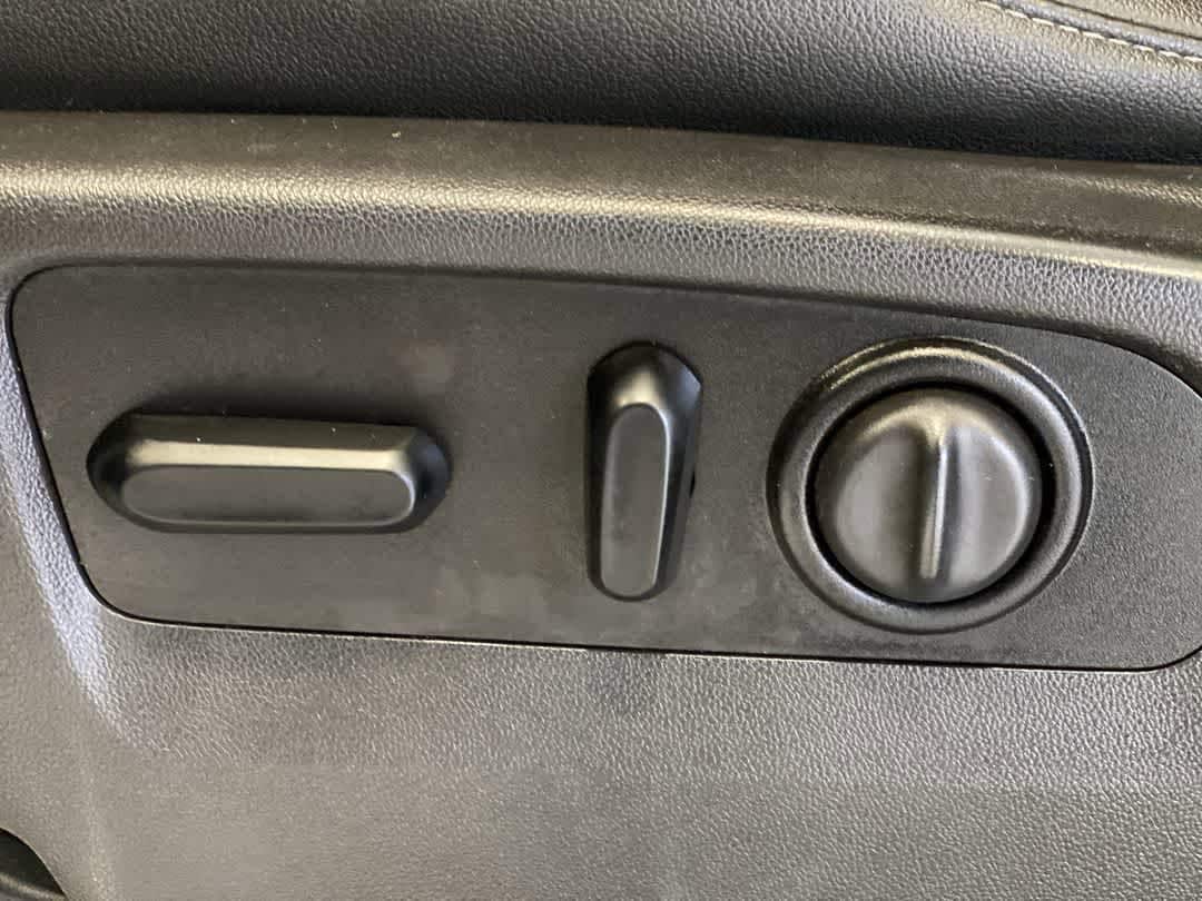 Thumbnail: 2021 Chevrolet Silverado 1500 - 15