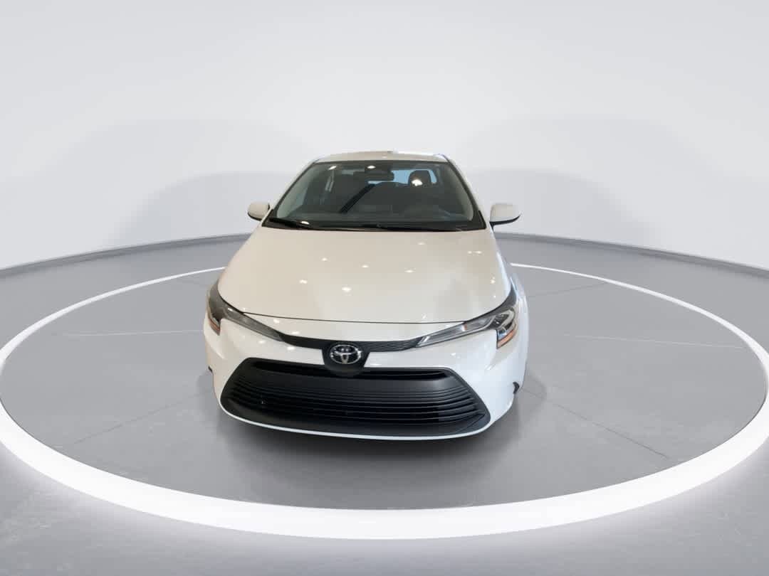 2024 Toyota Corolla LE photo 3