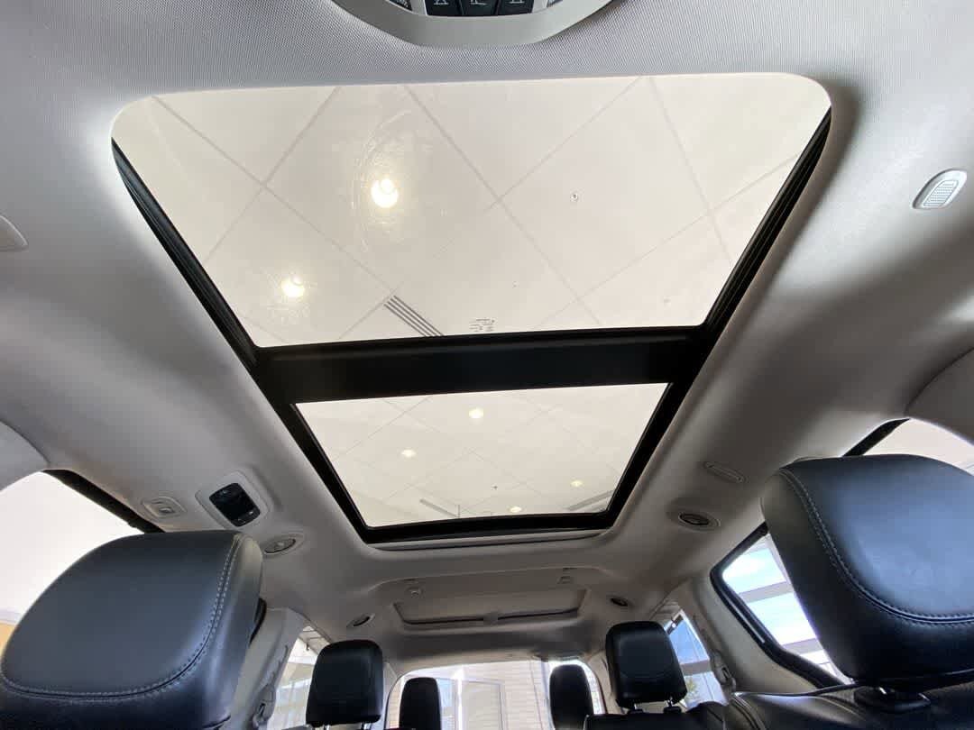 Thumbnail: 2018 Chrysler Pacifica - 25