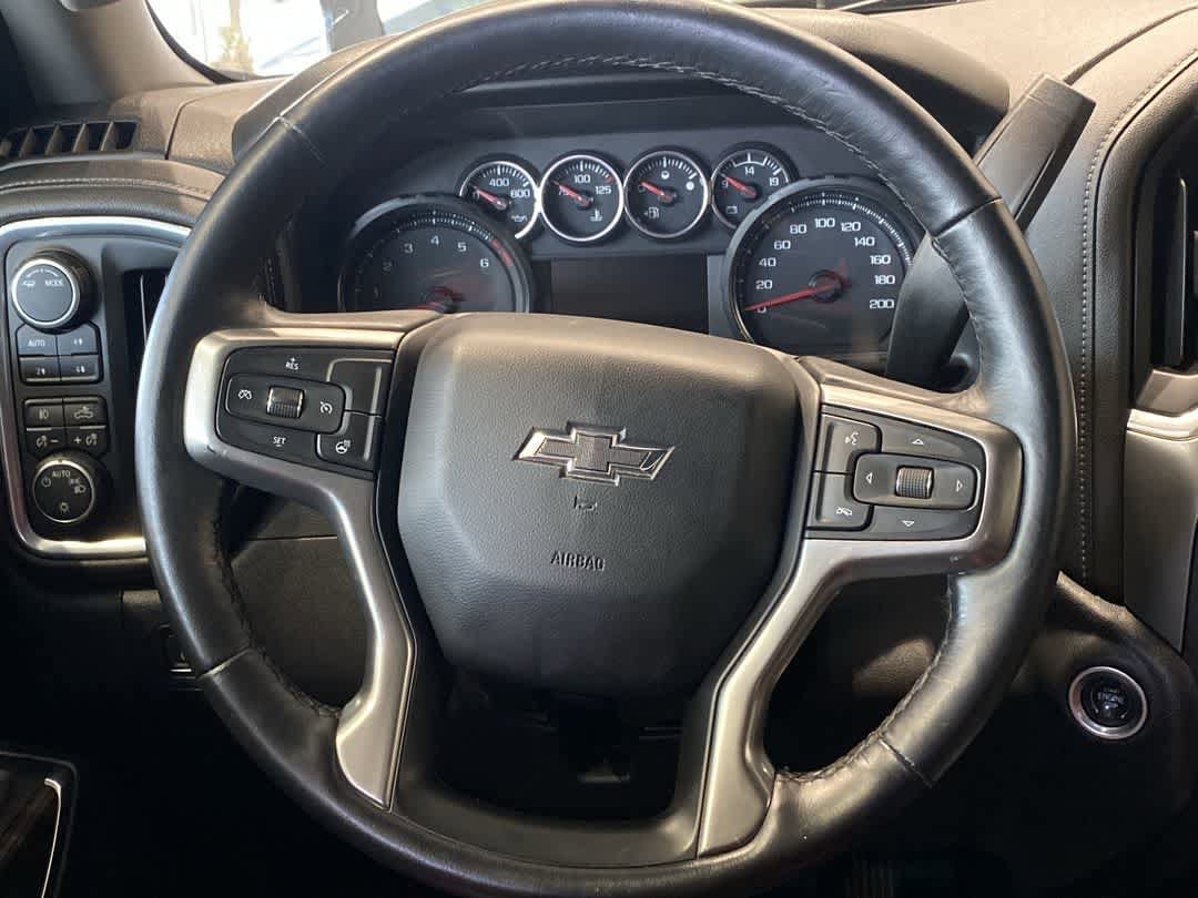 Thumbnail: 2022 Chevrolet Silverado 1500 - 17