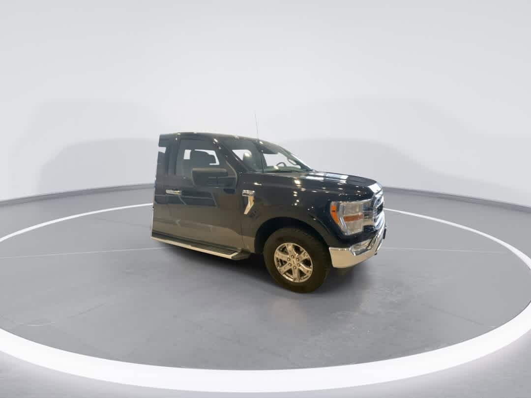 2022 Ford F-150 XLT photo 2