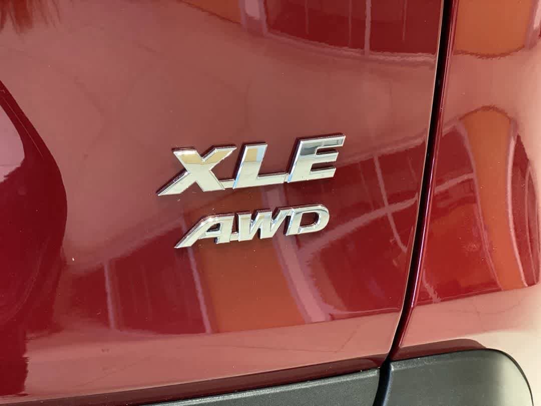 Thumbnail: 2025 Toyota RAV4 - 12