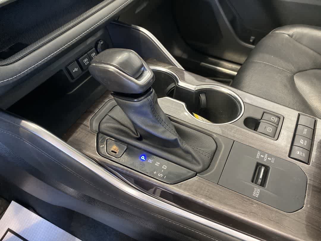 Thumbnail: 2021 Toyota Highlander - 23