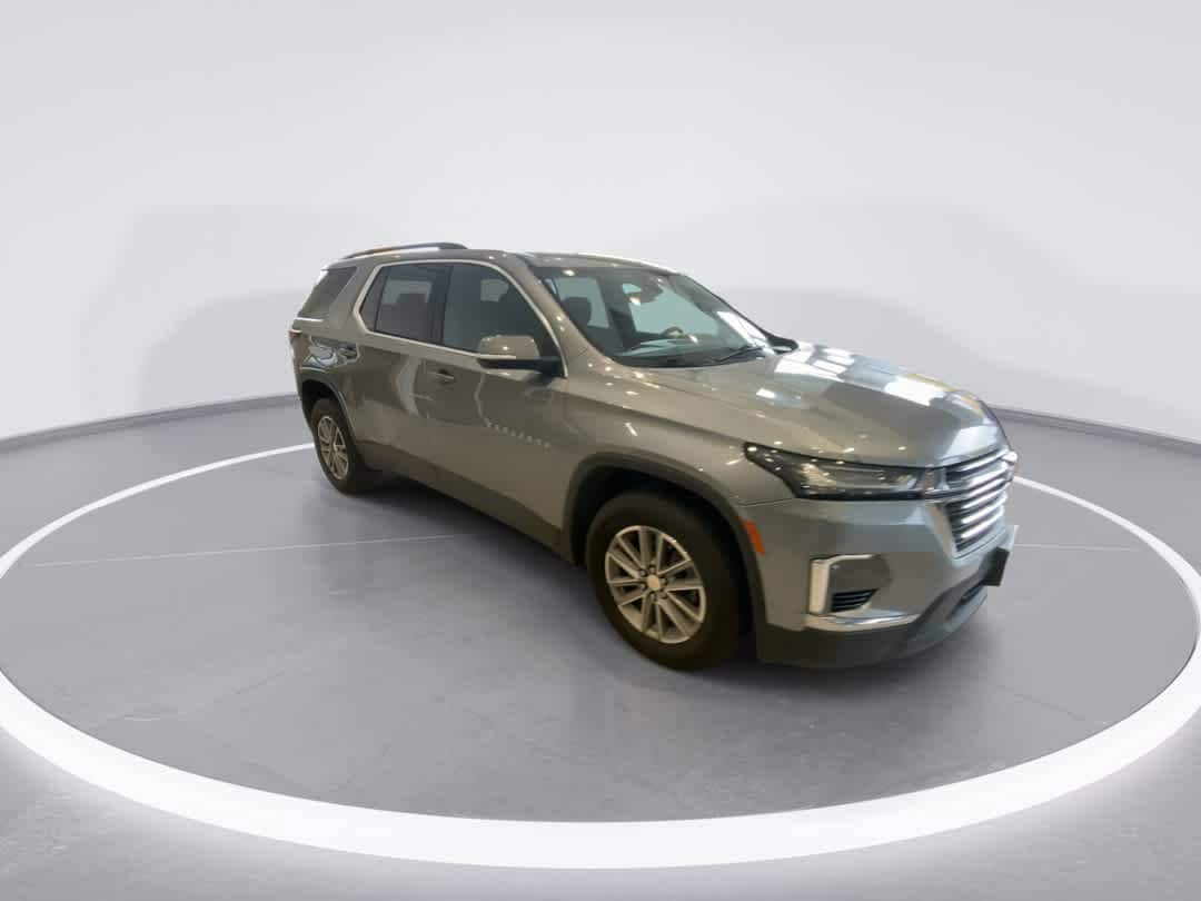 Thumbnail: 2023 Chevrolet Traverse - 2