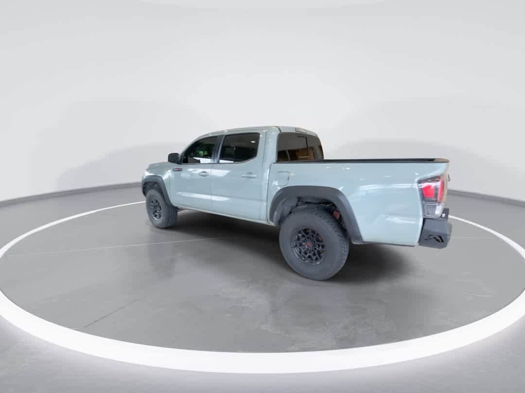 Thumbnail: 2021 Toyota Tacoma - 6