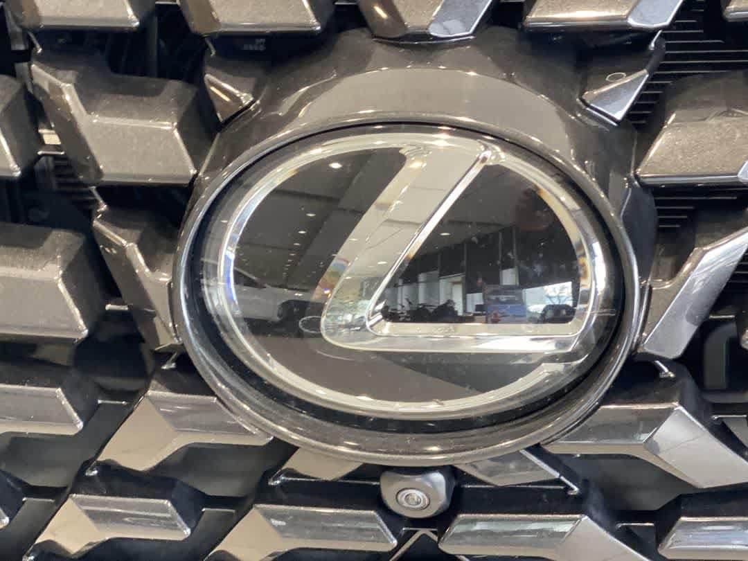 Thumbnail: 2023 Lexus GX - 10