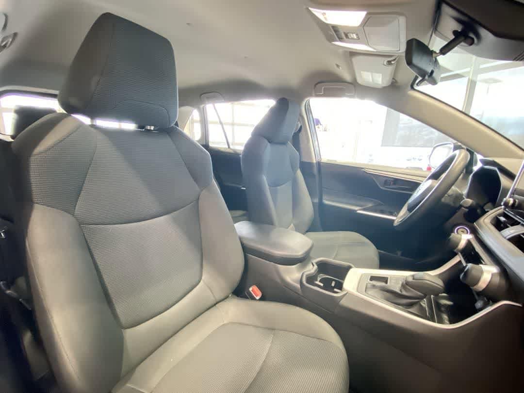 Thumbnail: 2025 Toyota RAV4 - 26