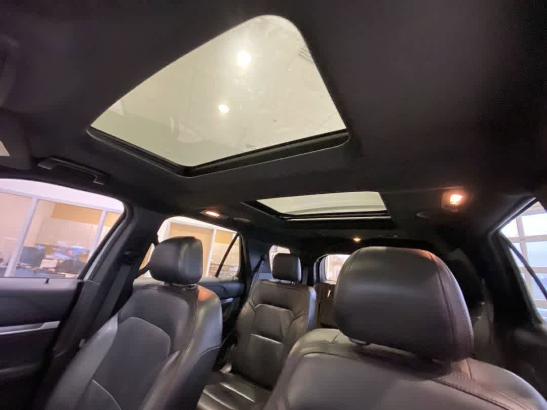 Thumbnail: 2016 Ford Explorer - 24