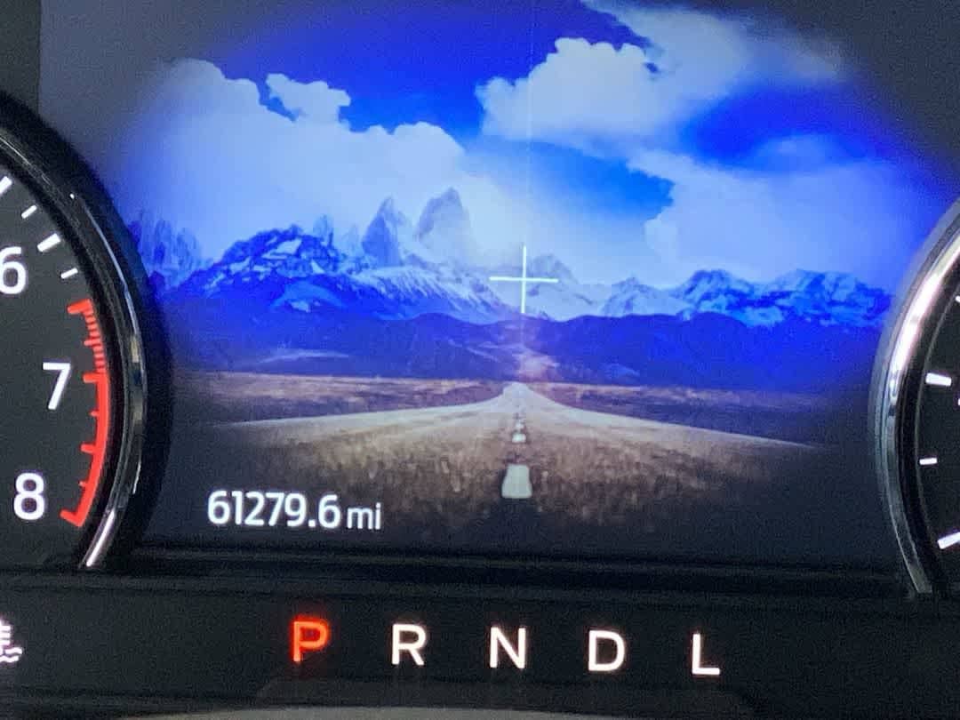 Thumbnail: 2022 Ford Explorer - 18