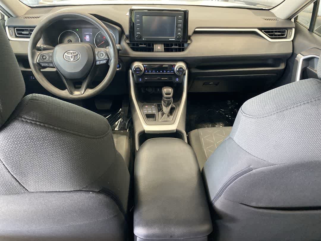 Thumbnail: 2022 Toyota RAV4 - 22