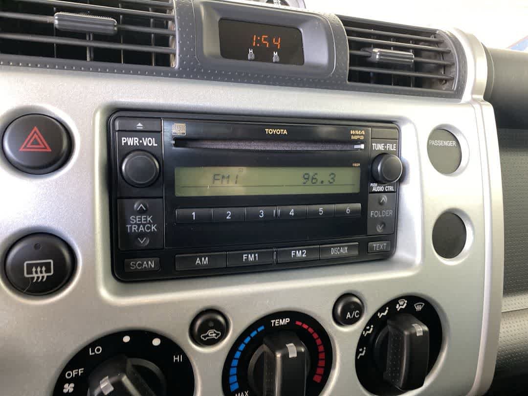 Thumbnail: 2008 Toyota FJ Cruiser - 16