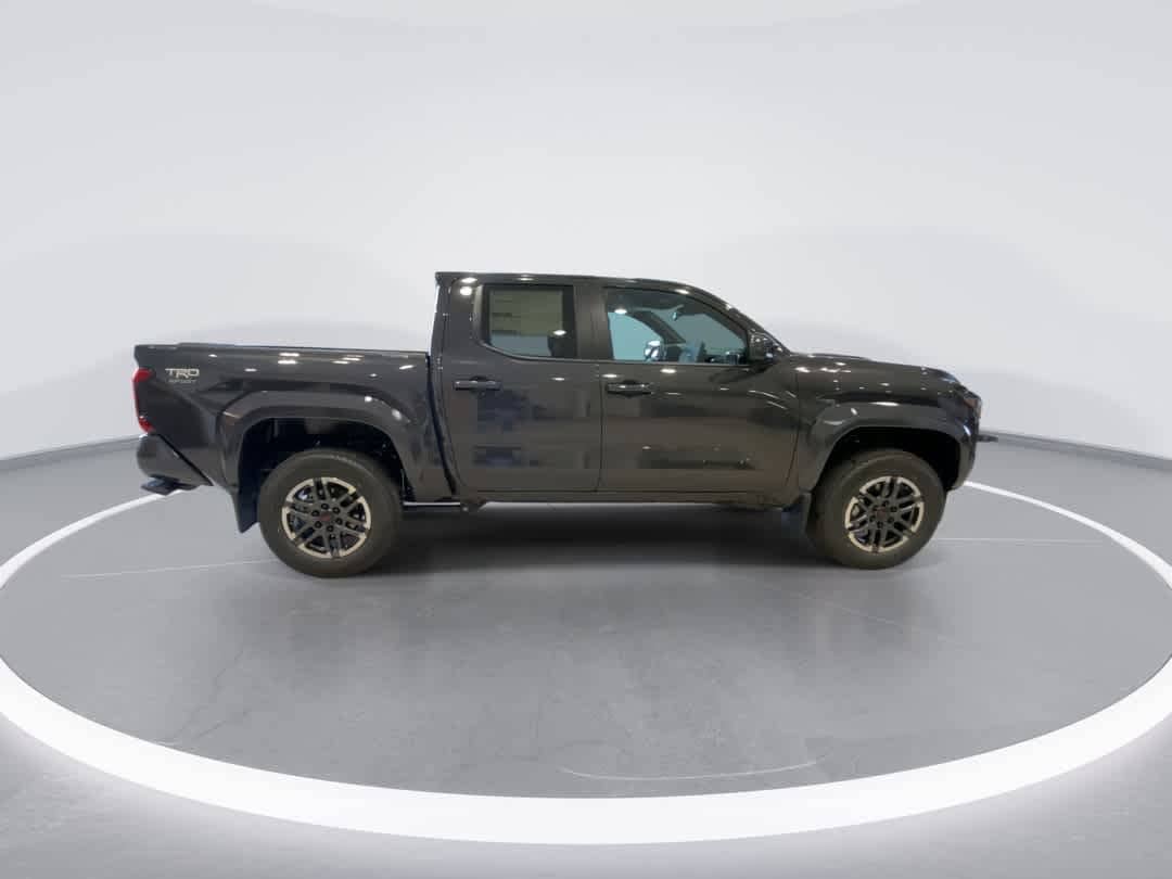 2026 Toyota Tacoma TRD Sport - Photo 8
