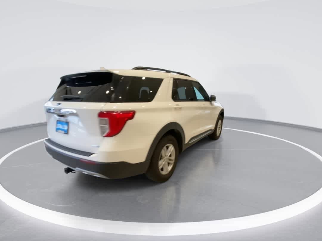 Thumbnail: 2020 Ford Explorer - 8