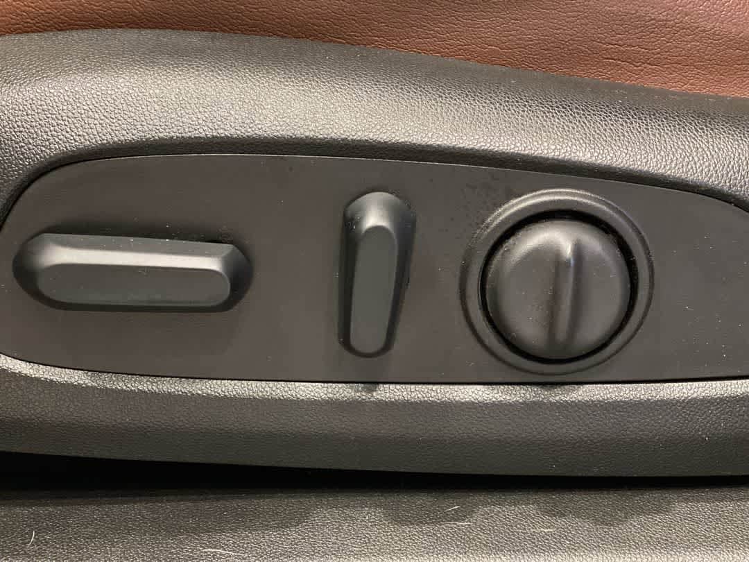 Thumbnail: 2019 Chevrolet Traverse - 15