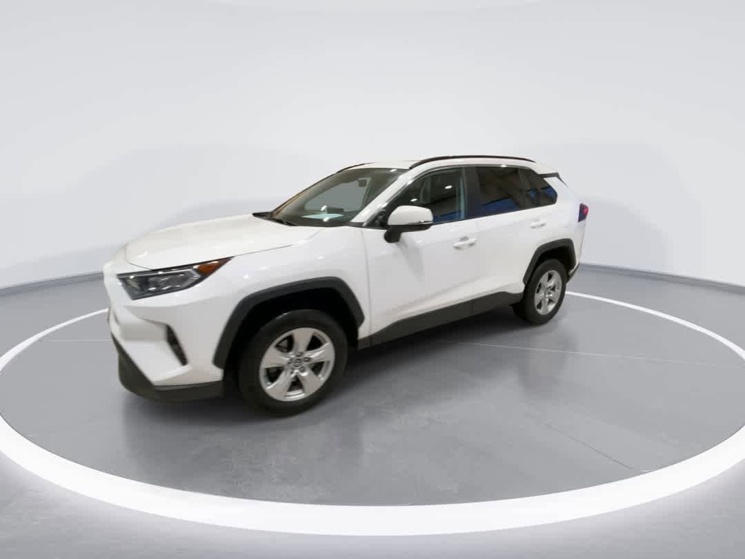 Thumbnail: 2021 Toyota RAV4 - 4