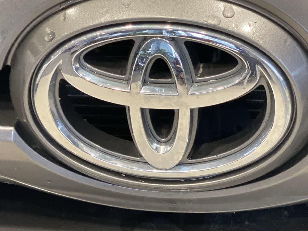 Thumbnail: 2009 Toyota Tacoma - 10