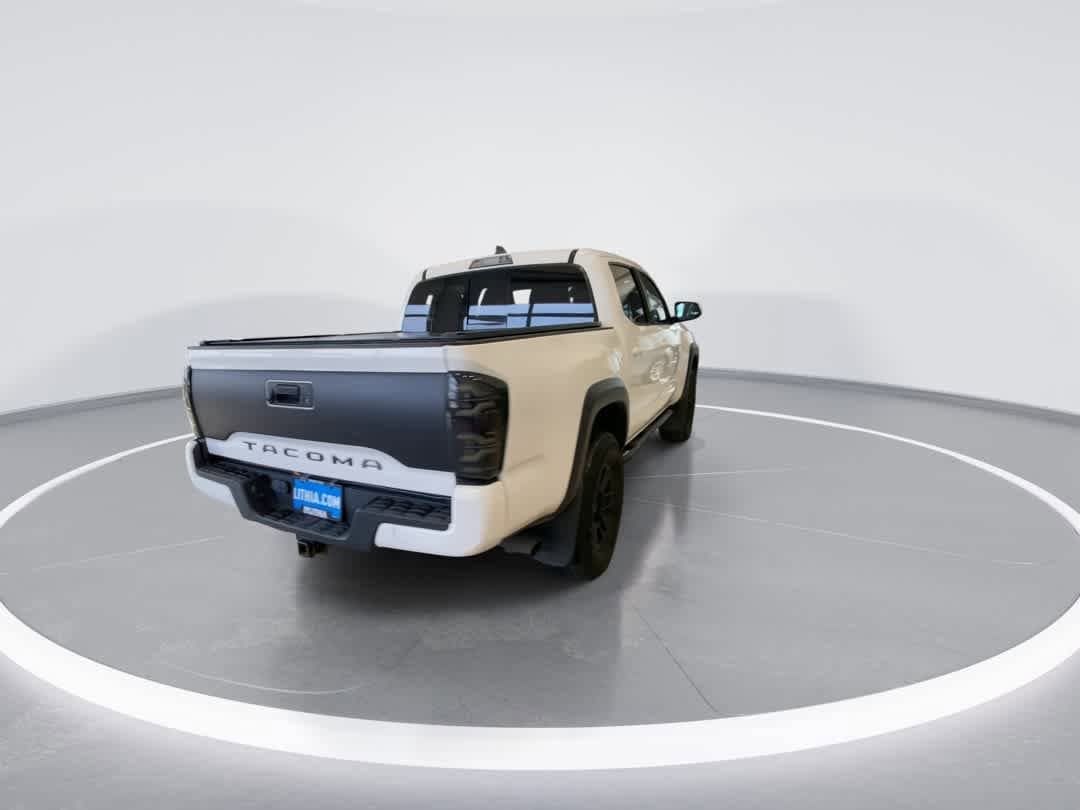 Thumbnail: 2020 Toyota Tacoma - 8