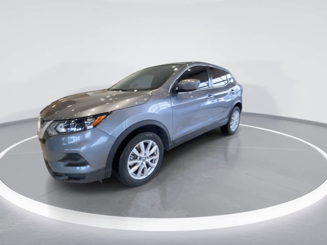 Thumbnail: 2021 Nissan Rogue Sport - 4