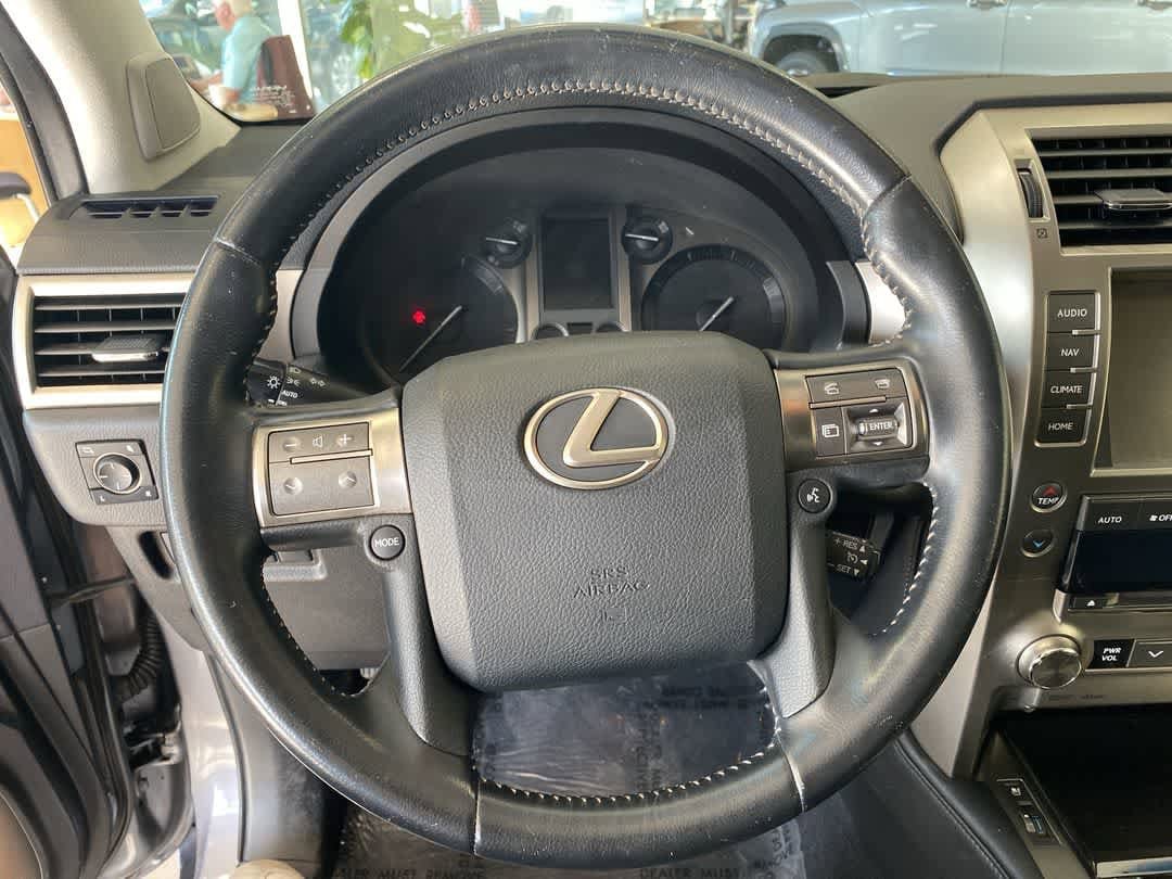 Thumbnail: 2018 Lexus GX - 16