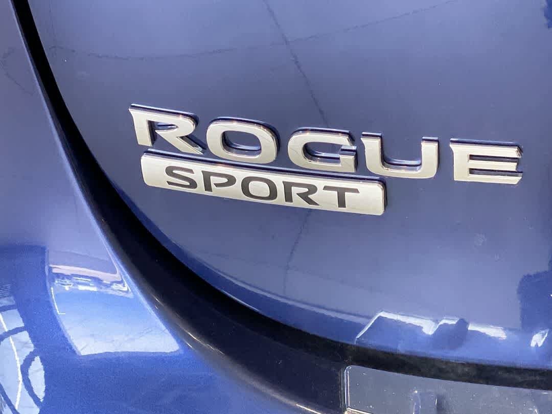 2020 Nissan Rogue Sport SV - Photo 11