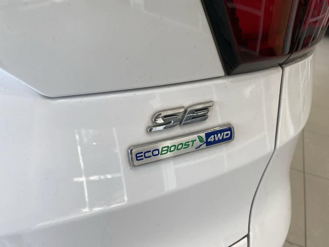 Thumbnail: 2019 Ford Escape - 11