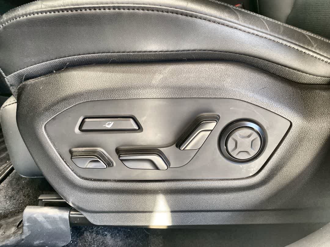 Thumbnail: 2025 Hyundai Santa Fe - 14