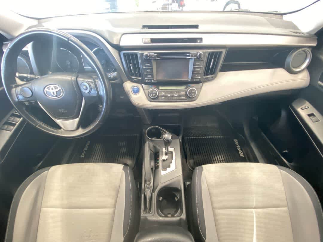 Thumbnail: 2016 Toyota RAV4 - 23