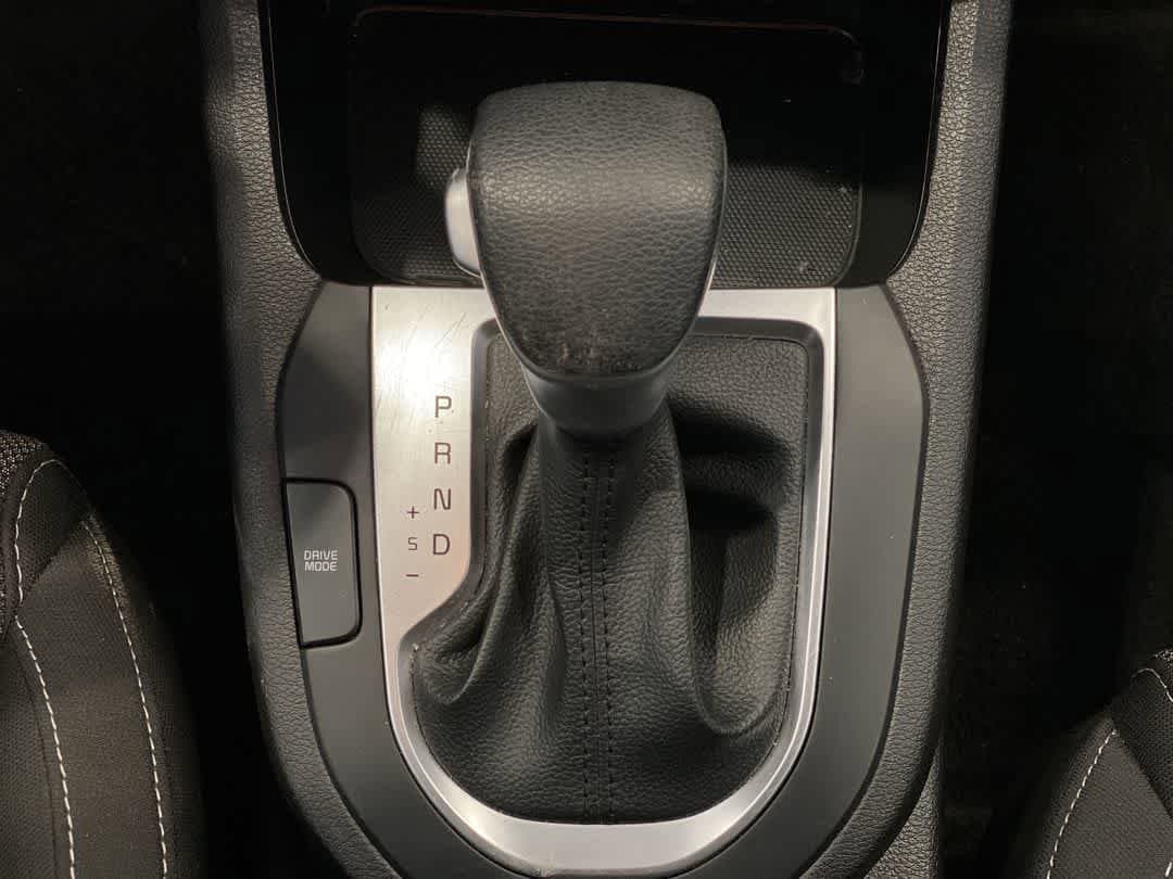 Thumbnail: 2023 Kia Forte - 21