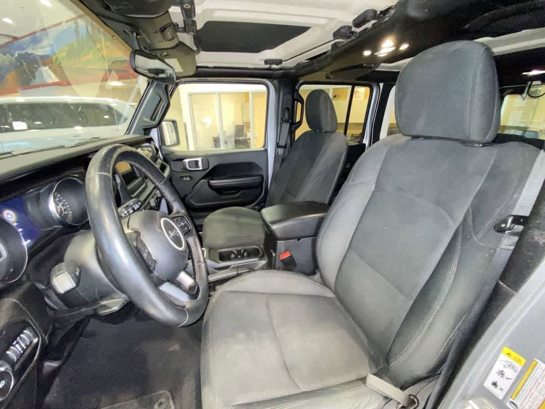Thumbnail: 2019 Jeep Wrangler - 13