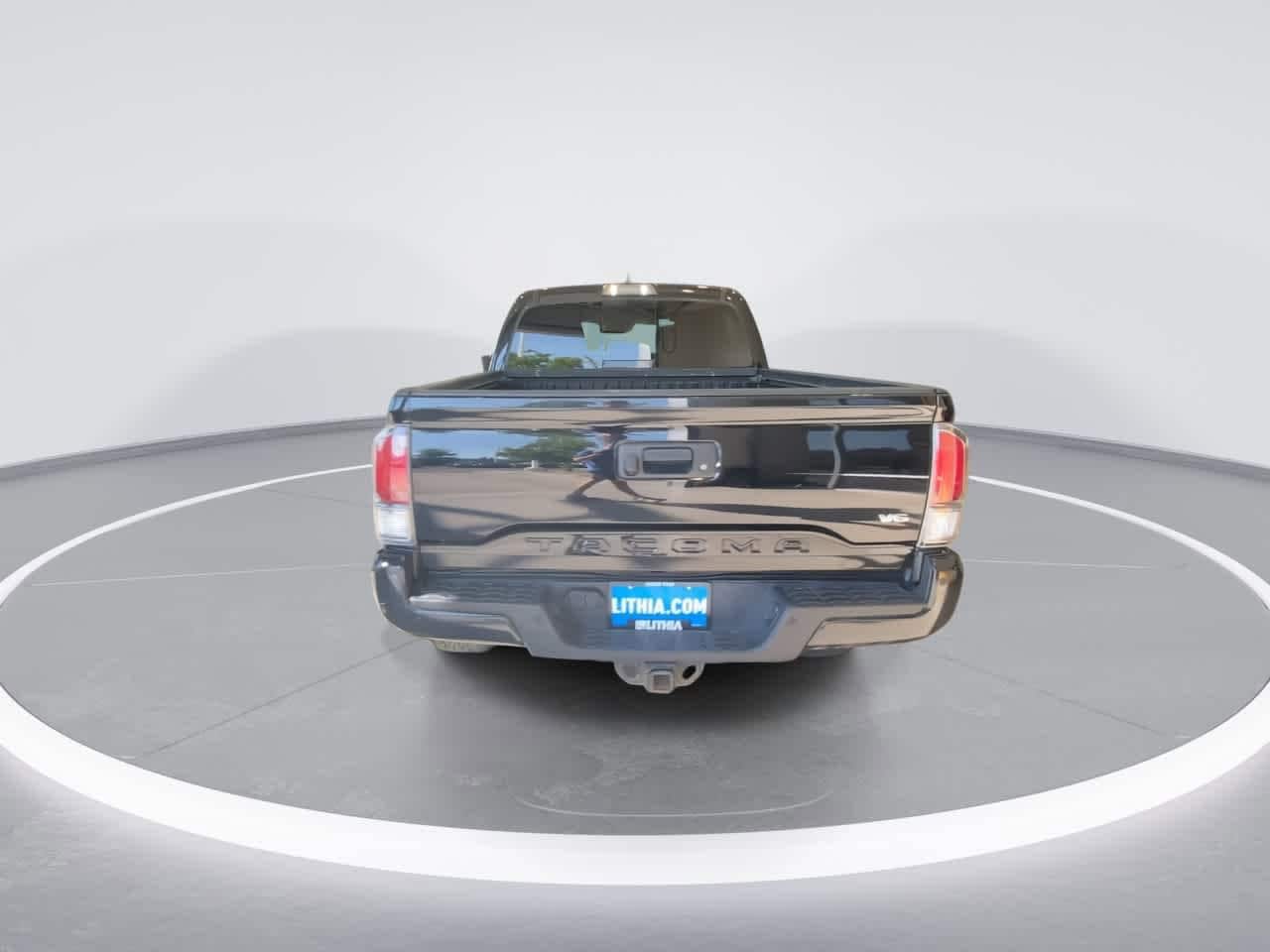 Thumbnail: 2020 Toyota Tacoma - 7