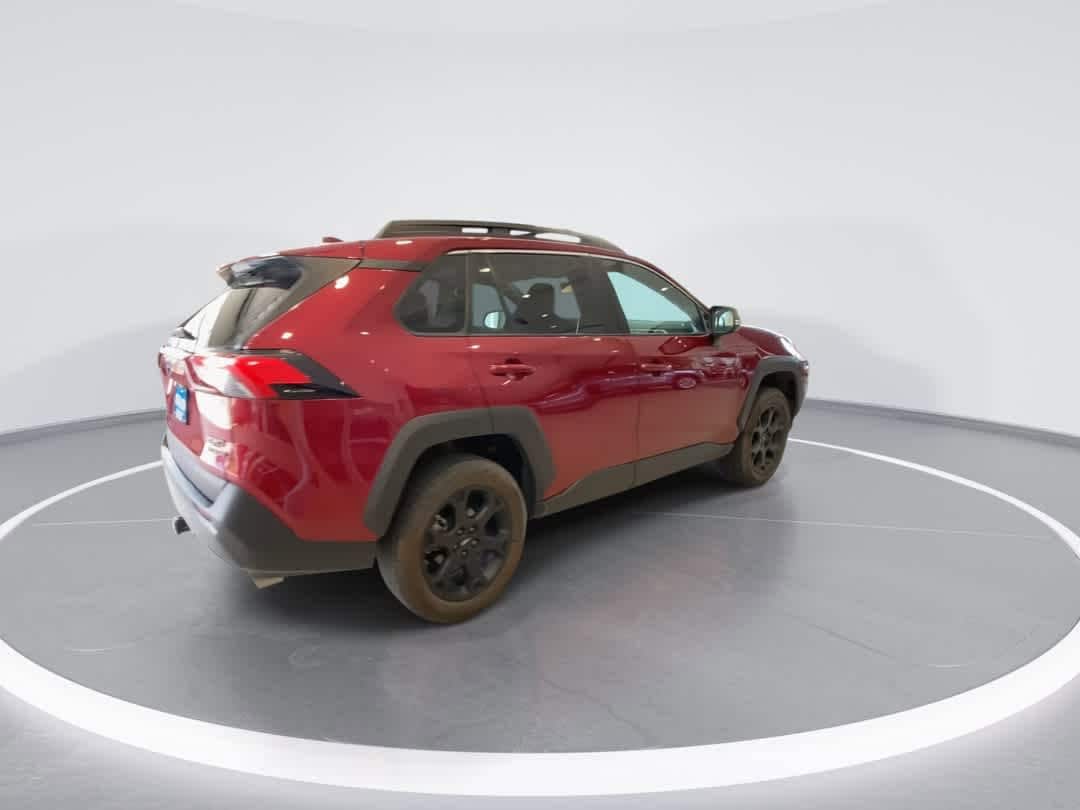 Thumbnail: 2022 Toyota RAV4 - 8