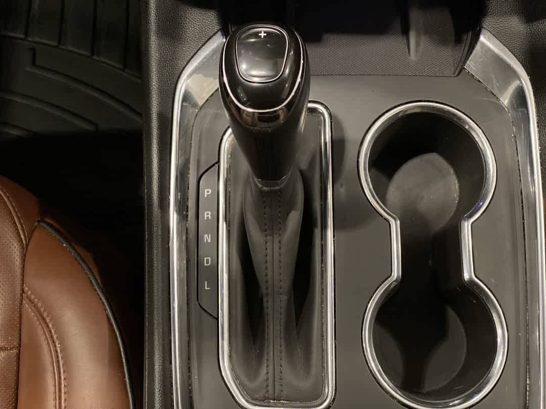 Thumbnail: 2019 Chevrolet Traverse - 23