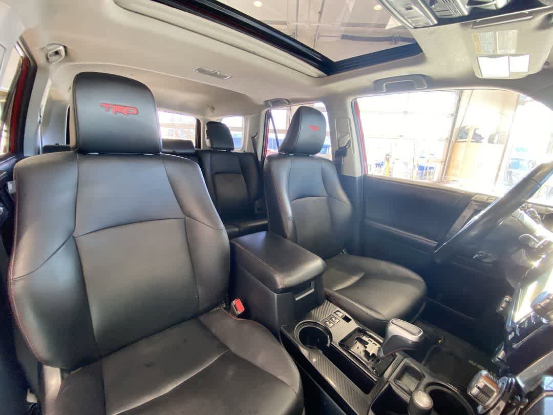 Thumbnail: 2017 Toyota 4Runner - 27