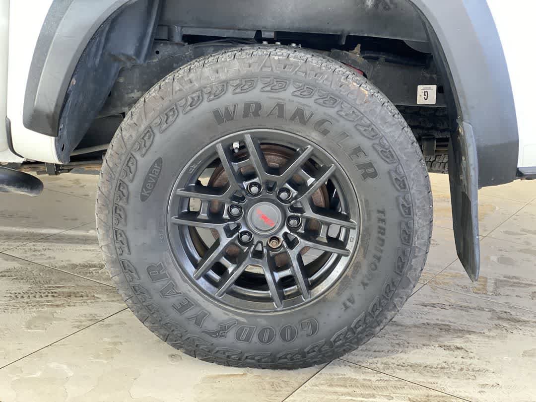 Thumbnail: 2020 Toyota Tacoma - 11