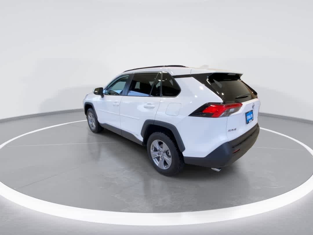 Thumbnail: 2024 Toyota RAV4 - 6