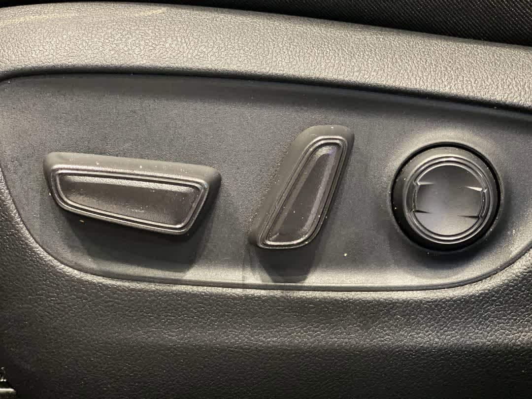 Thumbnail: 2024 Toyota RAV4 - 15