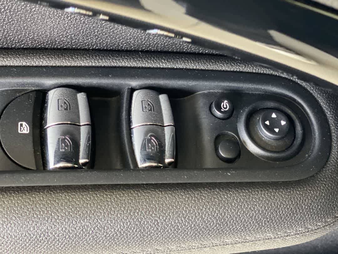 Thumbnail: 2016 MINI Cooper Countryman - 15