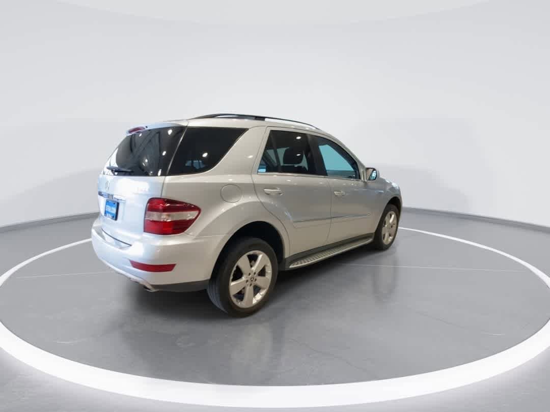 Thumbnail: 2010 Mercedes-Benz M-Class - 8